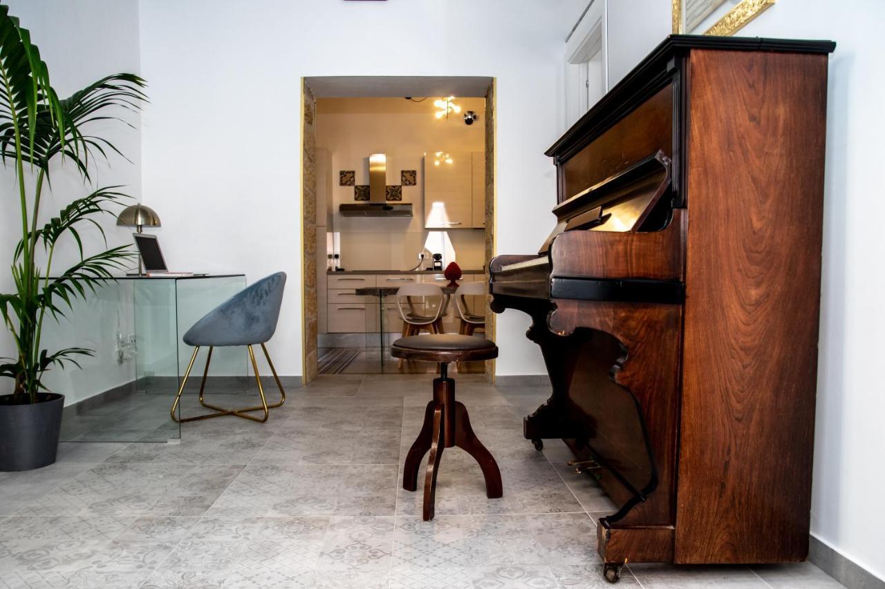 פלרמו Casta Diva Luxury Apartments מראה חיצוני תמונה