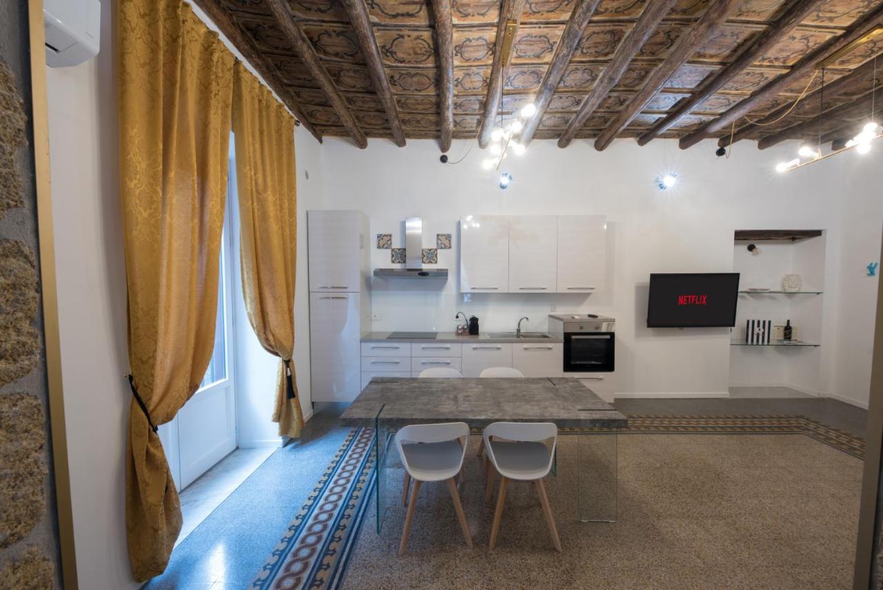 פלרמו Casta Diva Luxury Apartments מראה חיצוני תמונה