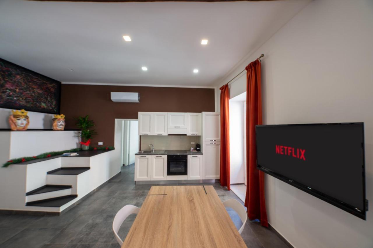 פלרמו Casta Diva Luxury Apartments מראה חיצוני תמונה