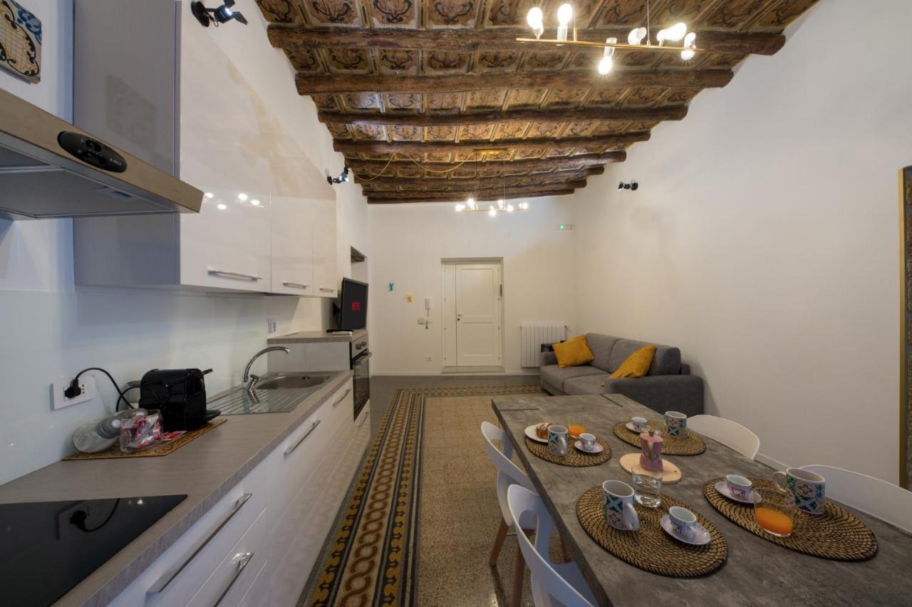 פלרמו Casta Diva Luxury Apartments מראה חיצוני תמונה