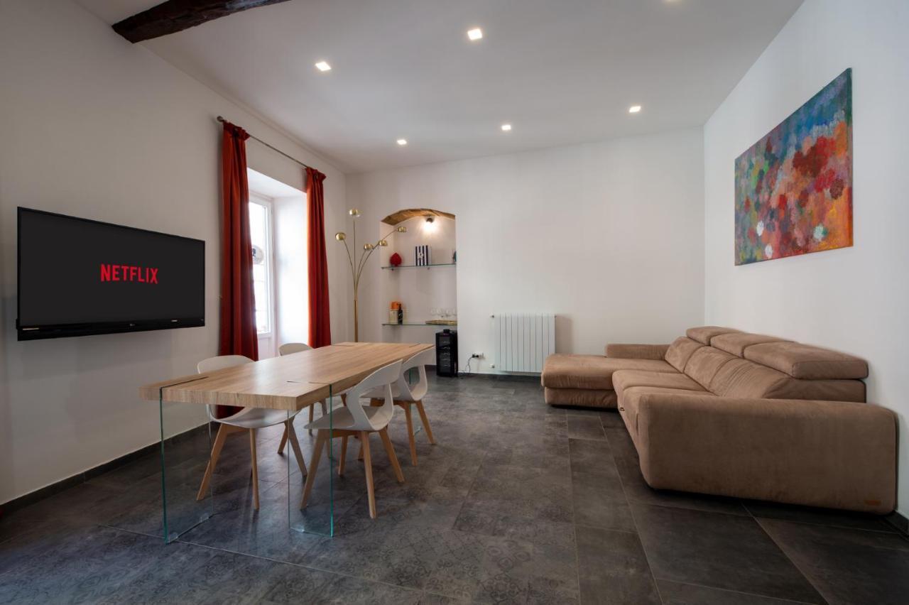 פלרמו Casta Diva Luxury Apartments מראה חיצוני תמונה